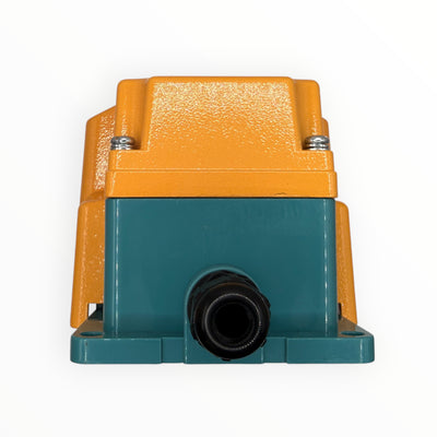 [CFS-502] PEDAL METALICO CON PROTECCION DE SEGURIDAD