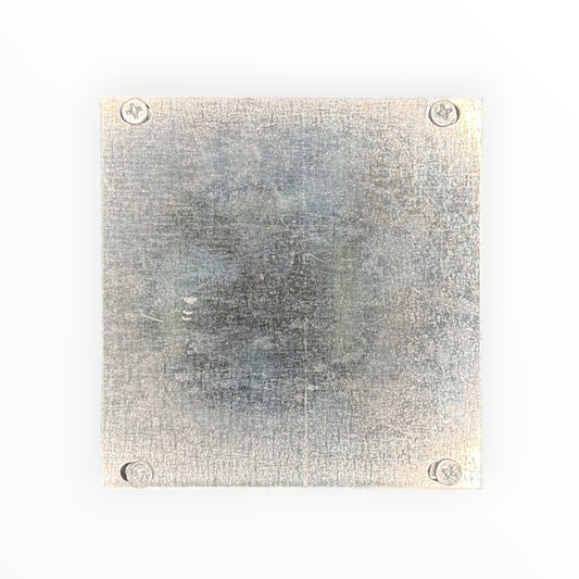 Caja metalica 100x100x65 zincada c/sello - SKU: CN 2511 — Automatización Industrial Chile | BDTEC