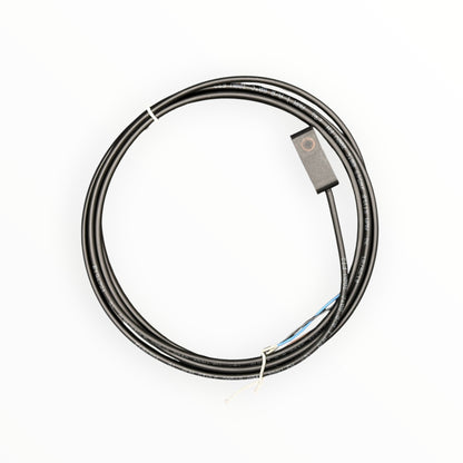 Sensor inductivo 28 x 10 mm, npn, no, ns 2mm, con cable [DCR 30 K 02 NSLK]