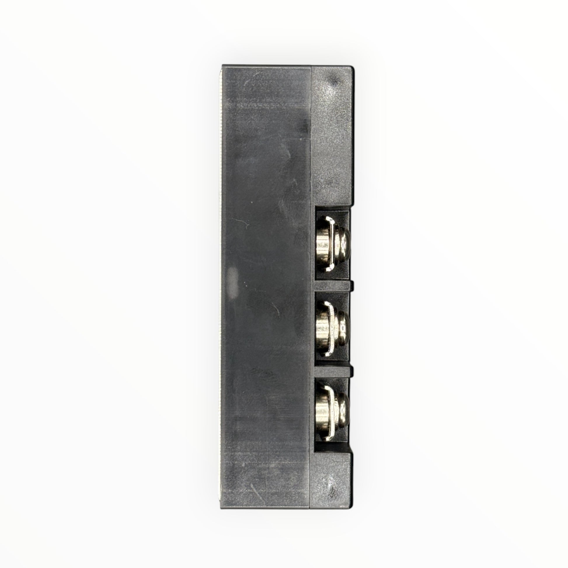 Rele de estado solido trifasico, ac100a, entrada dc3~32v, voltaje de control ac 24~660v [SSR-3-100A] - SKU: IB 1106 — Automatización Industrial Chile | BDTEC