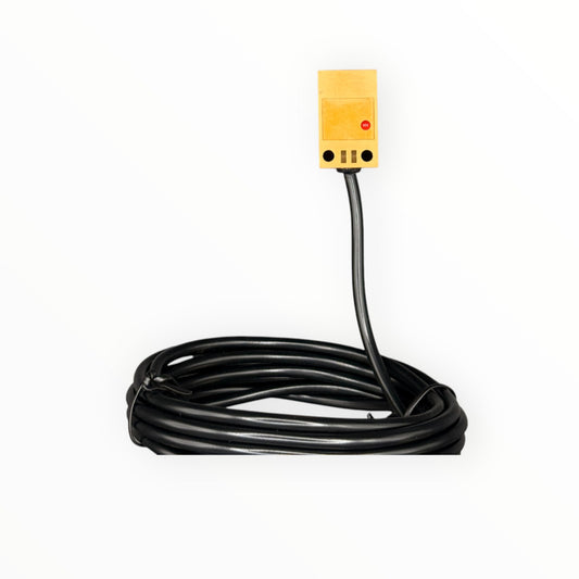 Sensor de proximidad inductivo, forma cuadrada s17, pnp, no+nc, rasante 5mm,10-30vdc, con cable de 2 metros [IPS-S17POC5B] - SKU: IB 1300 — Automatización Industrial Chile | BDTEC