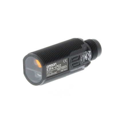 Sensor supresor de fondo, m18, sn 20cm, 24v, cuerpo plastico, pnp, conector m12. [E3FA-LP22] - SKU: OM 1013 — Automatización Industrial Chile | BDTEC