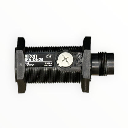Sensor difuso, m18, infrarroja, sn 1m, 24v, cuerpo plastico, npn, conector m12. [E3FA-DN26]