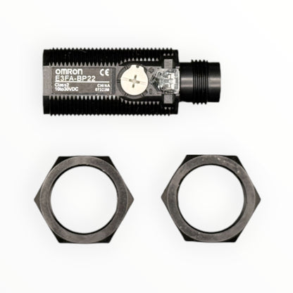 Sensor retroreflex detecciîn de objetos transparentes, m18, sn 2m, 24v, cuerpo plastico, pnp, conector m12. [E3FA-BP22]