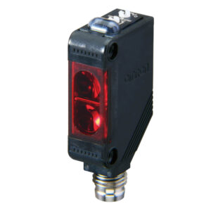 SENSOR Retrorreflex, Rectangular, infrarroja, SN 100mm- 4m, 24V, Cuerpo plastico, PNP, Conector M8.